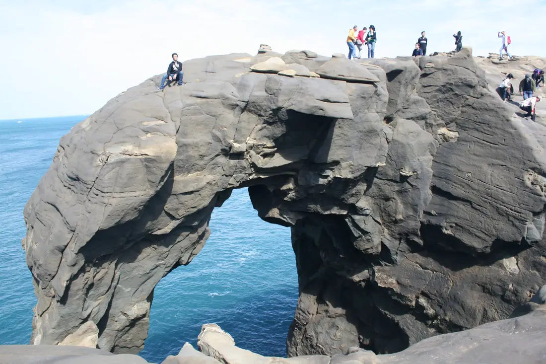 https://mdw-travel-data-us-east-1.s3.amazonaws.com/img/country/Taiwan/Shenao-Elephant-Trunk-Rock/img_02.jpg