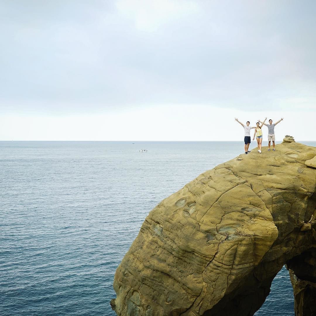 https://mdw-travel-data-us-east-1.s3.amazonaws.com/img/country/Taiwan/Shenao-Elephant-Trunk-Rock/img_03.jpg