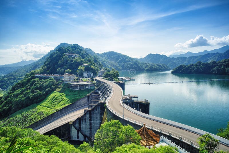 https://mdw-travel-data-us-east-1.s3.amazonaws.com/img/country/Taiwan/Shihmen-Dam/img_01.jpg