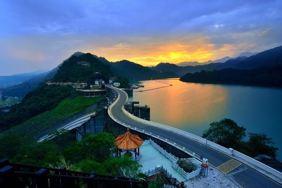 https://mdw-travel-data-us-east-1.s3.amazonaws.com/img/country/Taiwan/Shimen-Reservoir/img_01.jpg