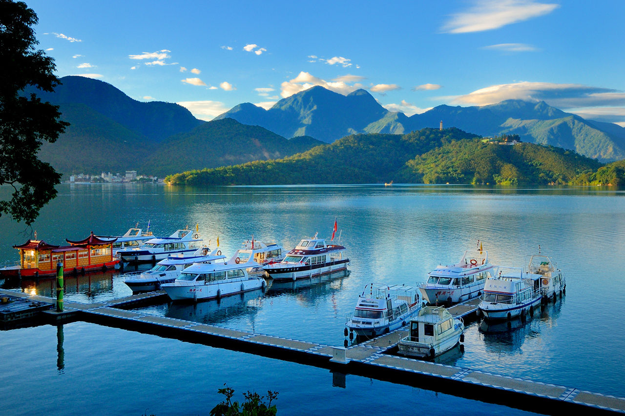 https://mdw-travel-data-us-east-1.s3.amazonaws.com/img/country/Taiwan/Shuishe-Pier/img_00.jpg