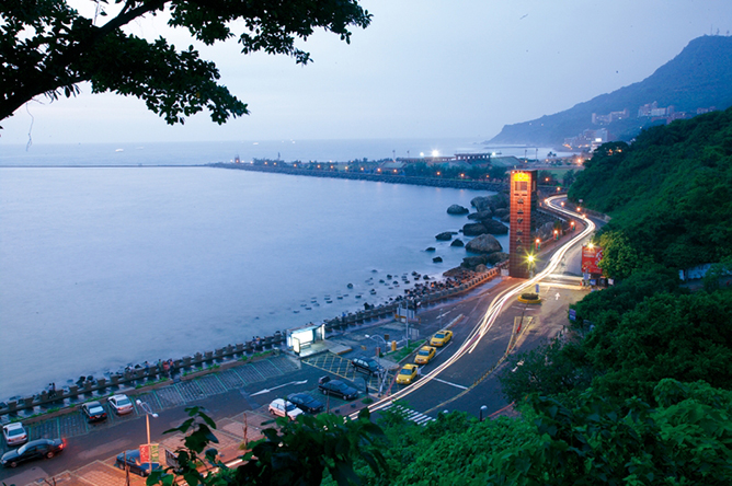https://mdw-travel-data-us-east-1.s3.amazonaws.com/img/country/Taiwan/Sizihwan-Bay/img_01.jpg