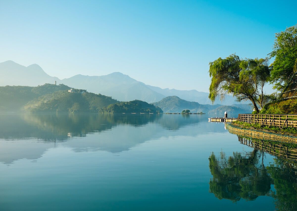 https://mdw-travel-data-us-east-1.s3.amazonaws.com/img/country/Taiwan/Sun-Moon-Lake/img_00.jpg