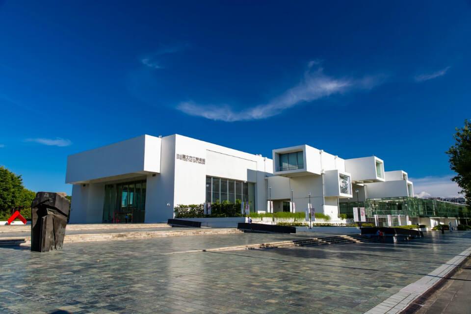 https://mdw-travel-data-us-east-1.s3.amazonaws.com/img/country/Taiwan/Taipei-Fine-Arts-Museum/img_01.jpg
