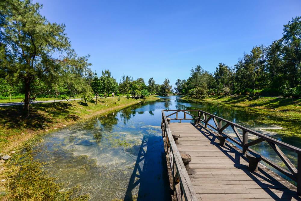 https://mdw-travel-data-us-east-1.s3.amazonaws.com/img/country/Taiwan/Taitung-Forest-Park/img_02.jpg