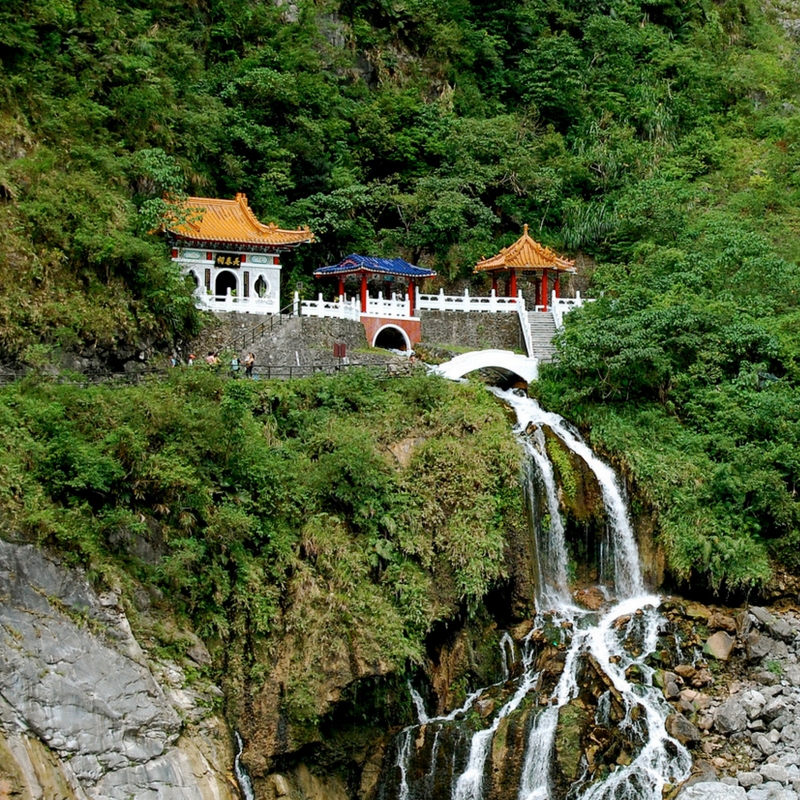https://mdw-travel-data-us-east-1.s3.amazonaws.com/img/country/Taiwan/Taroko-National-Park/img_03.jpg