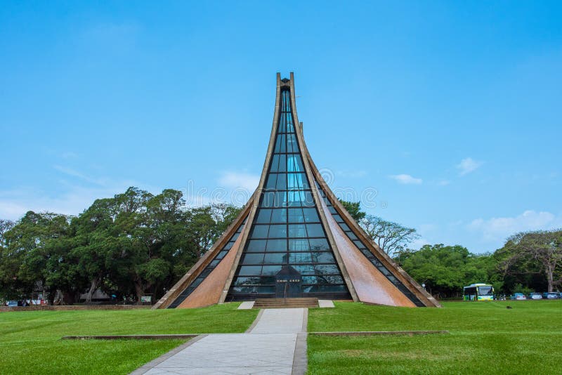 https://mdw-travel-data-us-east-1.s3.amazonaws.com/img/country/Taiwan/Tunghai-University-Luce-Memorial-Chapel/img_03.jpg