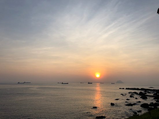 https://mdw-travel-data-us-east-1.s3.amazonaws.com/img/country/Taiwan/Waimushan-Seaside-Park/img_02.jpg