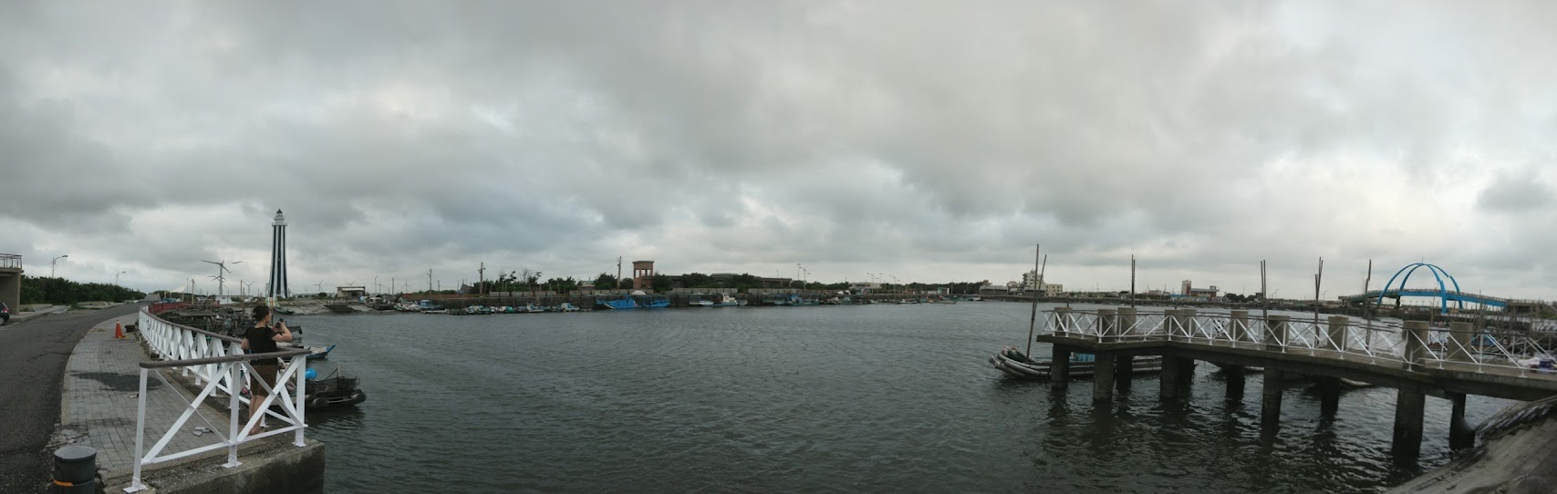 https://mdw-travel-data-us-east-1.s3.amazonaws.com/img/country/Taiwan/Wang-Gong-Fishing-Port/img_00.jpg