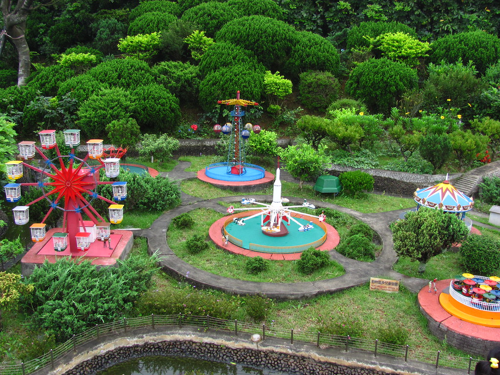 https://mdw-travel-data-us-east-1.s3.amazonaws.com/img/country/Taiwan/Window-on-China-Theme-Park/img_01.jpg