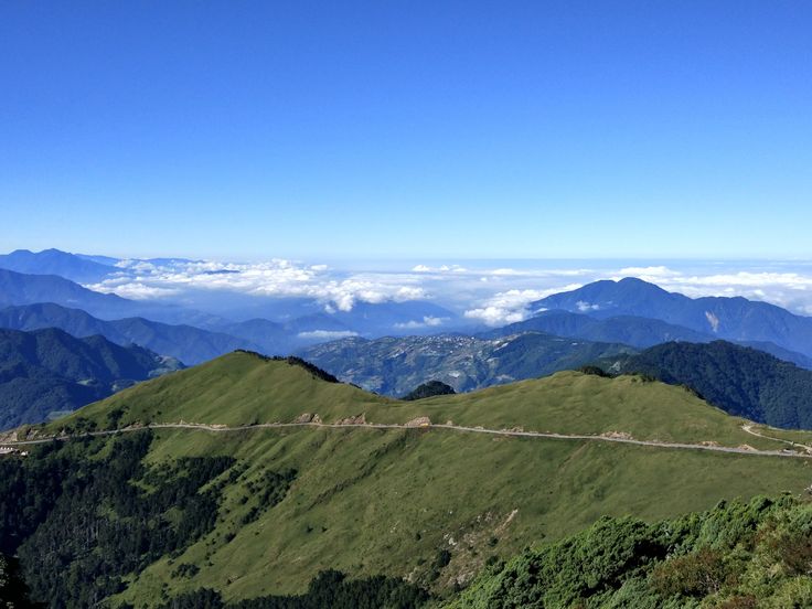 https://mdw-travel-data-us-east-1.s3.amazonaws.com/img/country/Taiwan/Wuling-Farm/img_01.jpg