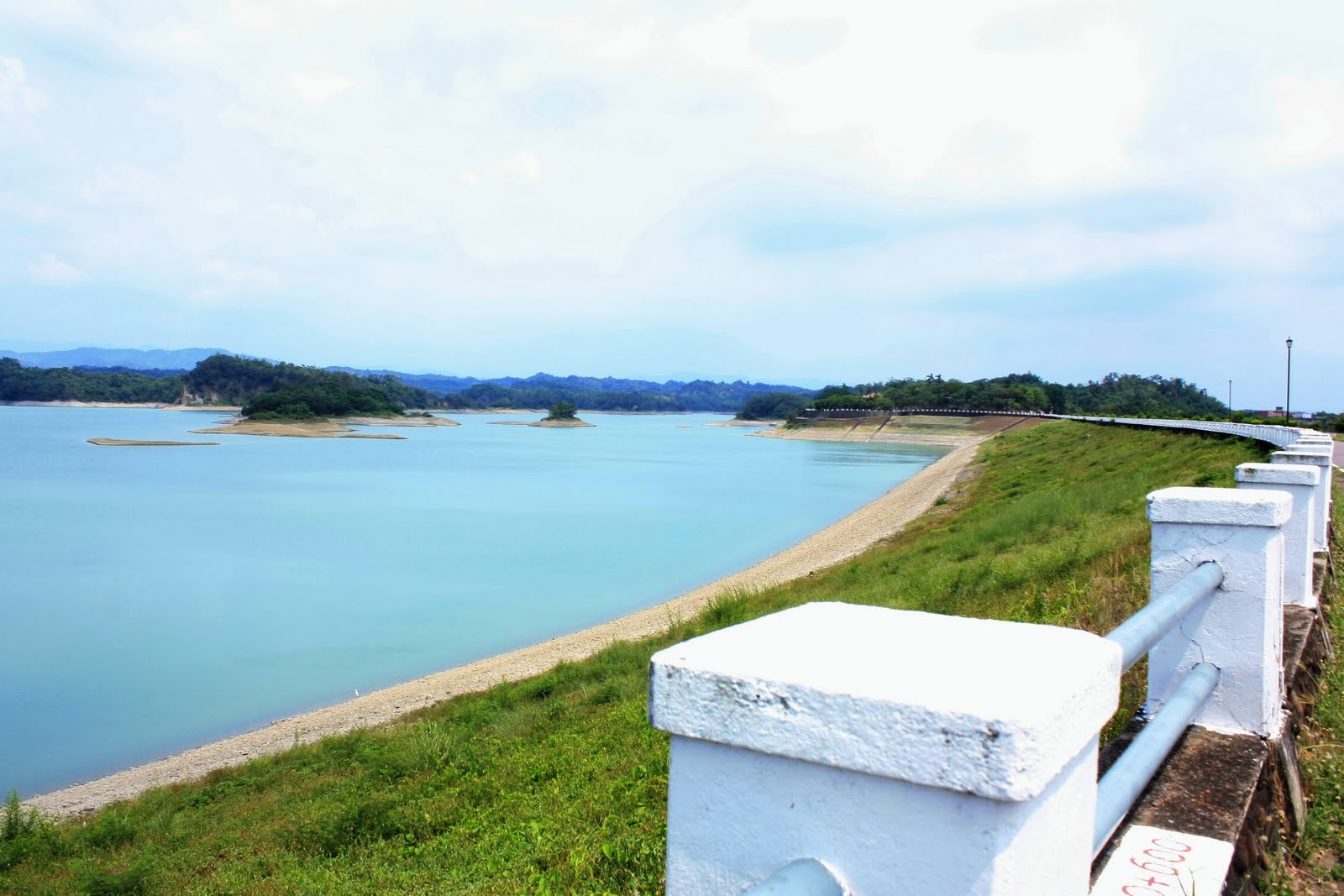 https://mdw-travel-data-us-east-1.s3.amazonaws.com/img/country/Taiwan/Wushantou-Reservoir/img_02.jpg