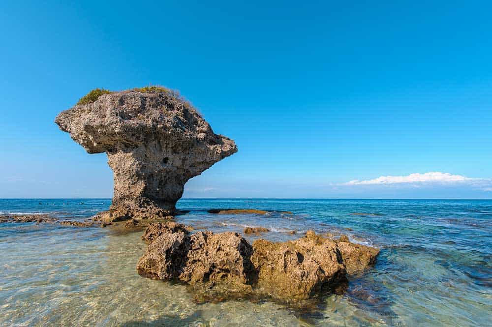 https://mdw-travel-data-us-east-1.s3.amazonaws.com/img/country/Taiwan/Xiaoliuqiu/img_01.jpg