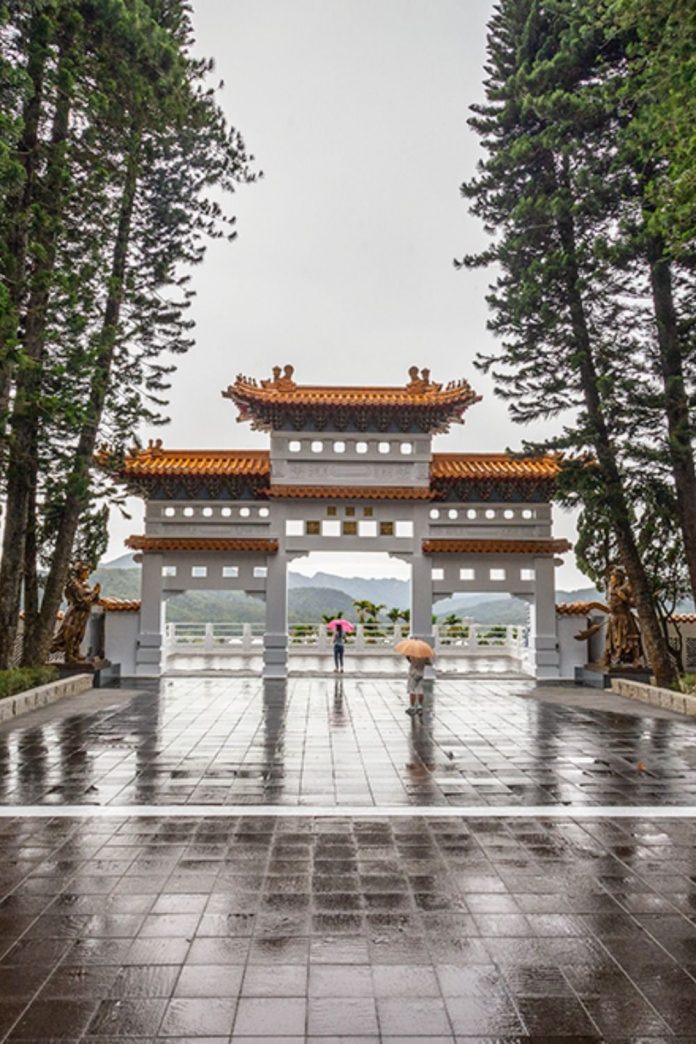 https://mdw-travel-data-us-east-1.s3.amazonaws.com/img/country/Taiwan/Xuanzang-Temple/img_02.jpg