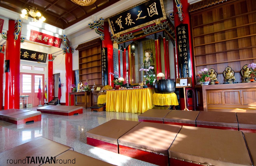 https://mdw-travel-data-us-east-1.s3.amazonaws.com/img/country/Taiwan/Xuanzang-Temple/img_03.jpg