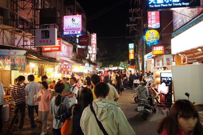https://mdw-travel-data-us-east-1.s3.amazonaws.com/img/country/Taiwan/Yilan-Dongmen-Night-Market/img_01.jpg