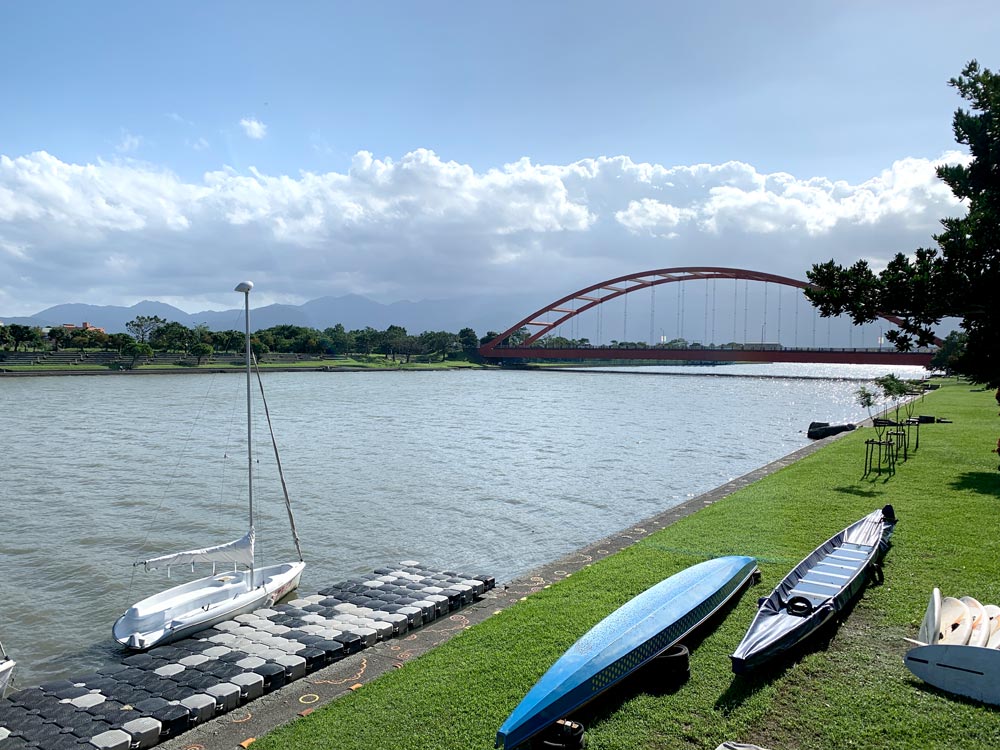 https://mdw-travel-data-us-east-1.s3.amazonaws.com/img/country/Taiwan/Yilan-Riverside-Park/img_02.jpg