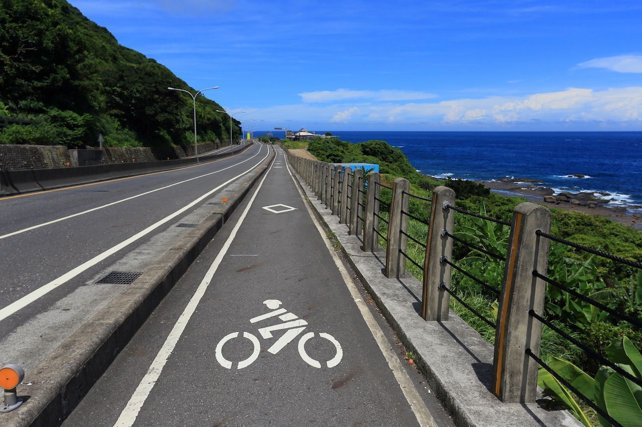 https://mdw-travel-data-us-east-1.s3.amazonaws.com/img/country/Taiwan/Yingzhuan-Road-Bicycle-Path/img_03.jpg