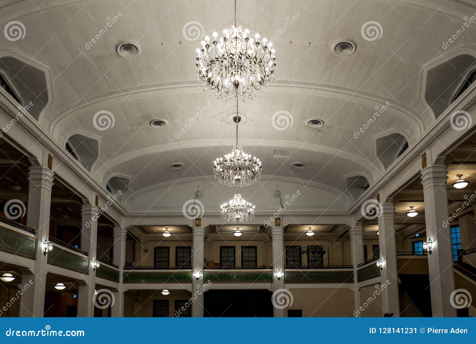 https://mdw-travel-data-us-east-1.s3.amazonaws.com/img/country/Taiwan/Zhongshan-Hall/img_01.jpg