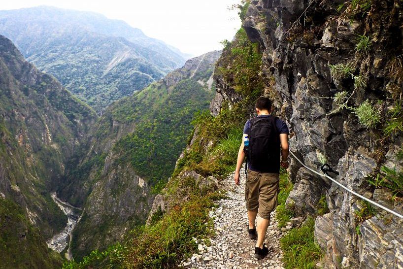 https://mdw-travel-data-us-east-1.s3.amazonaws.com/img/country/Taiwan/Zhuilu-Old-Trail/img_00.jpg