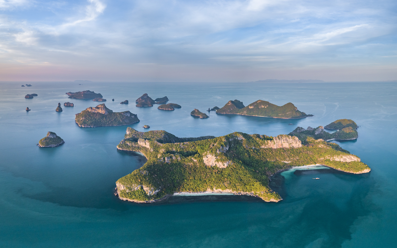 https://mdw-travel-data-us-east-1.s3.amazonaws.com/img/country/Thailand/Ang-Thong-National-Marine-Park/img_02.jpg
