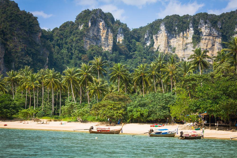 https://mdw-travel-data-us-east-1.s3.amazonaws.com/img/country/Thailand/Ao-Nang/img_03.jpg