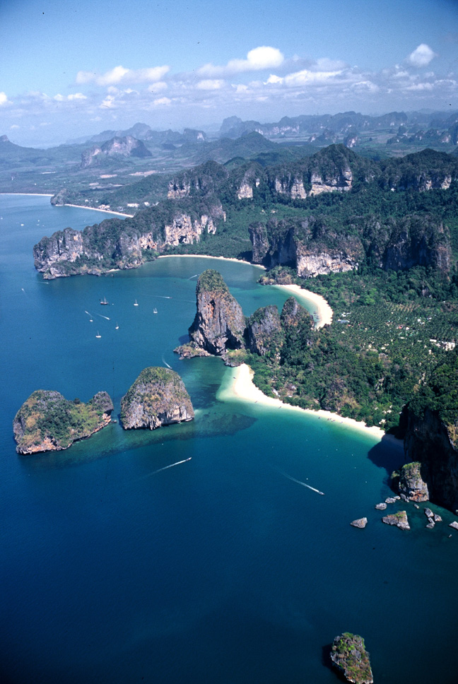 https://mdw-travel-data-us-east-1.s3.amazonaws.com/img/country/Thailand/Ao-Nang/img_05.jpg