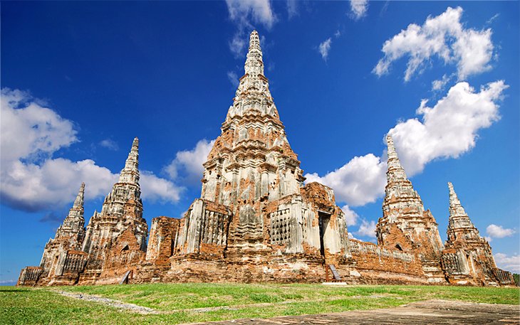 https://mdw-travel-data-us-east-1.s3.amazonaws.com/img/country/Thailand/Ayutthaya-Elephant-Village/img_00.jpg