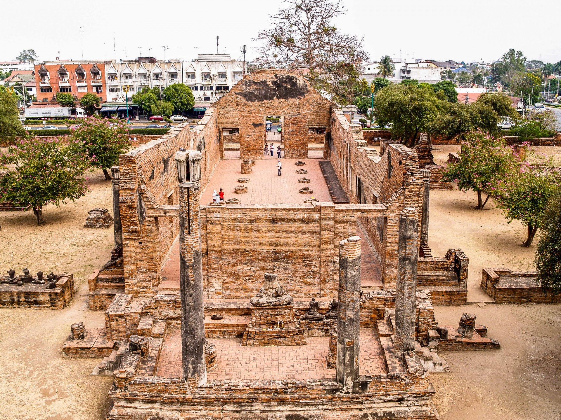 https://mdw-travel-data-us-east-1.s3.amazonaws.com/img/country/Thailand/Ayutthaya-Park/img_02.jpg