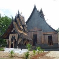 https://mdw-travel-data-us-east-1.s3.amazonaws.com/img/country/Thailand/Baandam-Museum--Black-House-/img_03.jpg