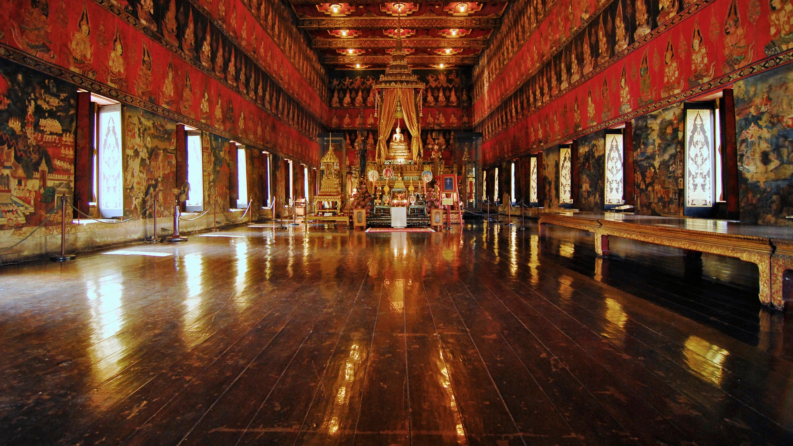 https://mdw-travel-data-us-east-1.s3.amazonaws.com/img/country/Thailand/Bangkok-National-Museum/img_00.jpg
