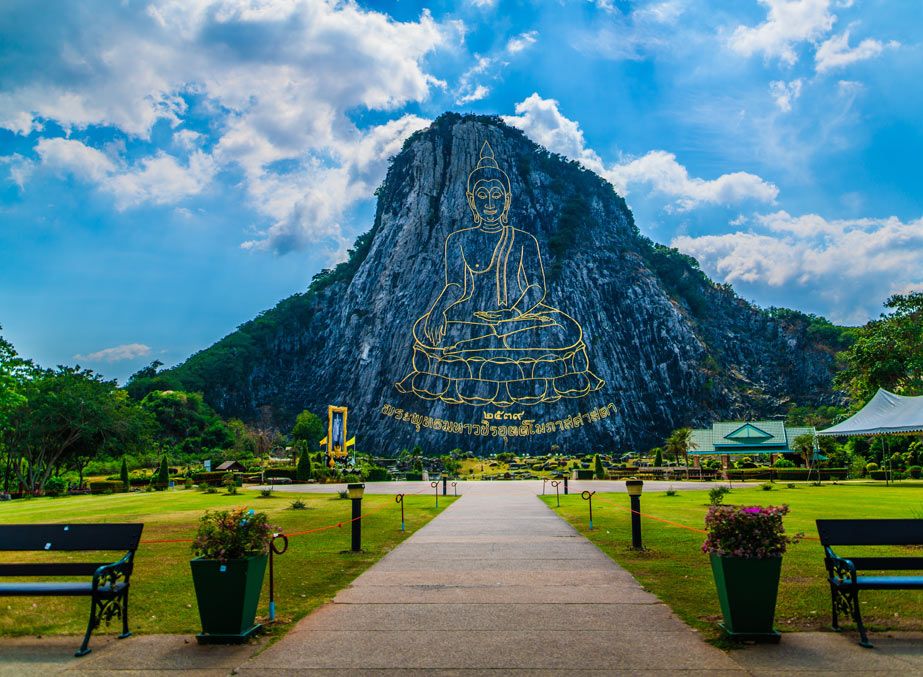 https://mdw-travel-data-us-east-1.s3.amazonaws.com/img/country/Thailand/Big-Buddha-Hill--Wat-Phra-Khao-Yai-/img_03.jpg