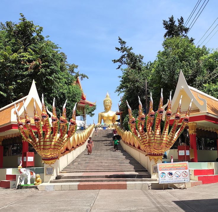 https://mdw-travel-data-us-east-1.s3.amazonaws.com/img/country/Thailand/Big-Buddha-Hill-Wat-Phra-Khao-Yai/img_02.jpg