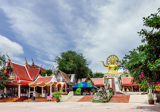 https://mdw-travel-data-us-east-1.s3.amazonaws.com/img/country/Thailand/Big-Buddha-Temple--Wat-Phra-Yai-/img_02.jpg