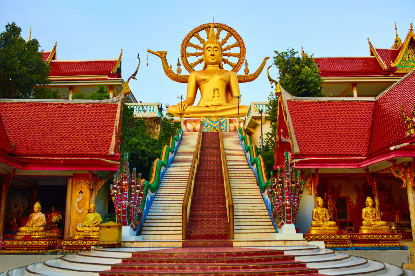 https://mdw-travel-data-us-east-1.s3.amazonaws.com/img/country/Thailand/Big-Buddha-Temple/img_01.jpg