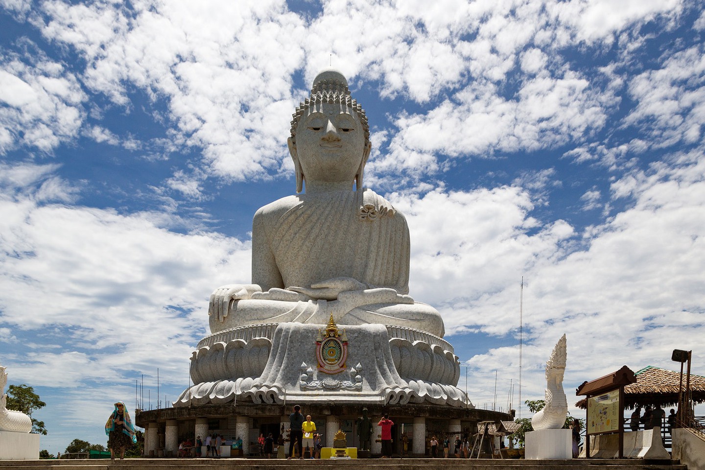 https://mdw-travel-data-us-east-1.s3.amazonaws.com/img/country/Thailand/Big-Buddha/img_00.jpg