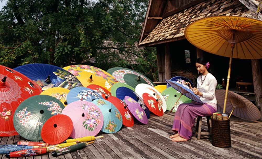 https://mdw-travel-data-us-east-1.s3.amazonaws.com/img/country/Thailand/Bo-Sang-Handicraft-Center/img_03.jpg