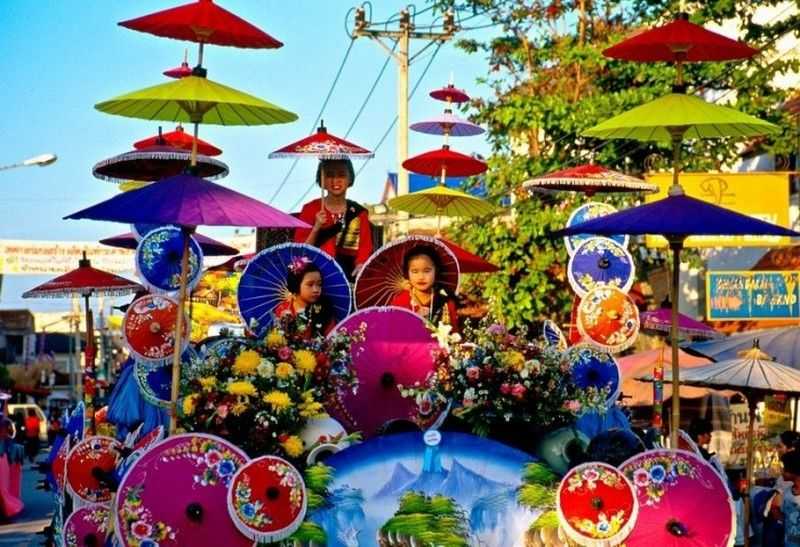 https://mdw-travel-data-us-east-1.s3.amazonaws.com/img/country/Thailand/Bo-Sang-Umbrella-Village/img_02.jpg