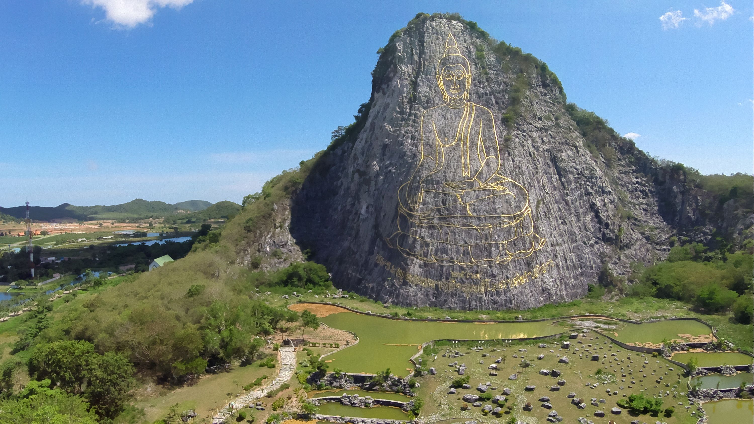 https://mdw-travel-data-us-east-1.s3.amazonaws.com/img/country/Thailand/Buddha-Mountain--Khao-Chi-Chan-/img_03.jpg
