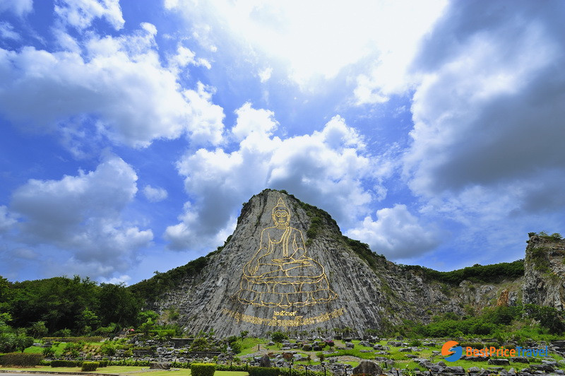 https://mdw-travel-data-us-east-1.s3.amazonaws.com/img/country/Thailand/Buddha-Mountain-Khao-Chi-Chan/img_02.jpg