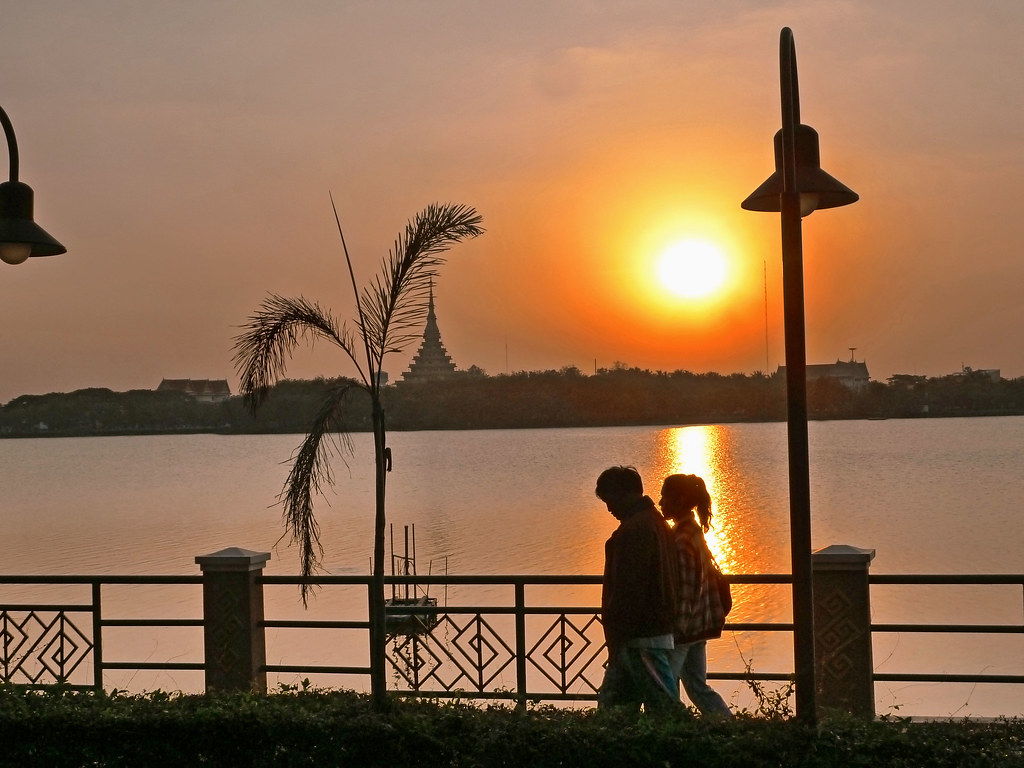 https://mdw-travel-data-us-east-1.s3.amazonaws.com/img/country/Thailand/Bueng-Kaen-Nakhon/img_02.jpg
