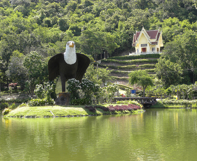 https://mdw-travel-data-us-east-1.s3.amazonaws.com/img/country/Thailand/Chainat/img_02.jpg