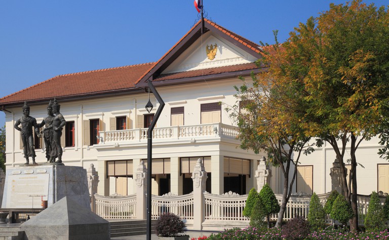 https://mdw-travel-data-us-east-1.s3.amazonaws.com/img/country/Thailand/Chiang-Mai-City-Arts-and-Cultural-Centre/img_01.jpg