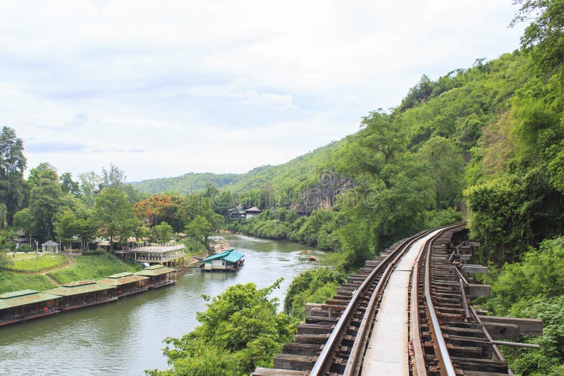 https://mdw-travel-data-us-east-1.s3.amazonaws.com/img/country/Thailand/Death-Railway/img_02.jpg