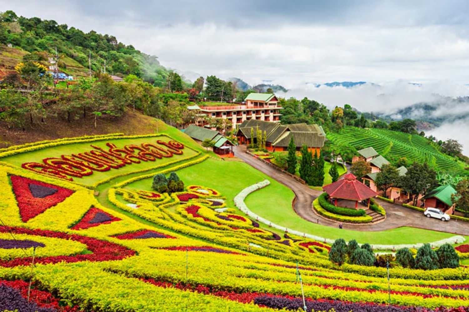https://mdw-travel-data-us-east-1.s3.amazonaws.com/img/country/Thailand/Doi-Mae-Salong/img_00.jpg