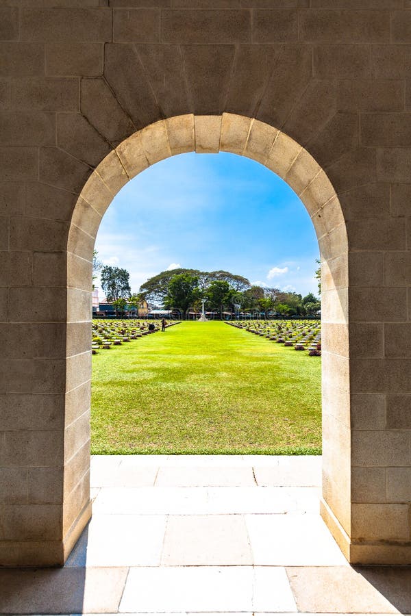 https://mdw-travel-data-us-east-1.s3.amazonaws.com/img/country/Thailand/Don-Rak-War-Cemetery/img_02.jpg
