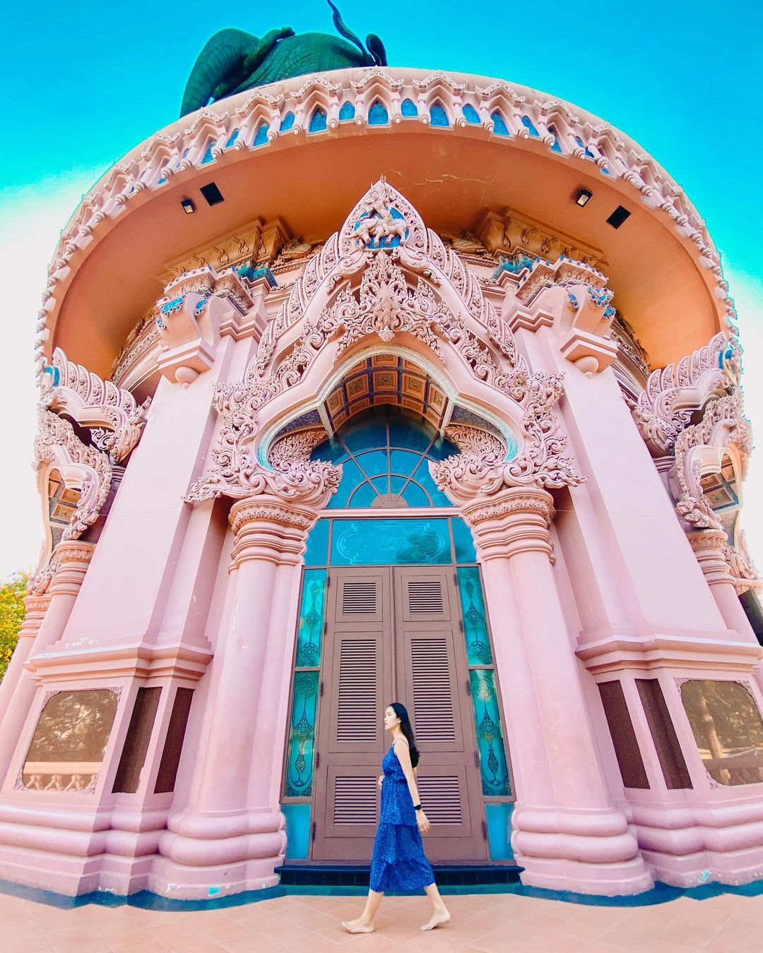 https://mdw-travel-data-us-east-1.s3.amazonaws.com/img/country/Thailand/Erawan-Museum/img_00.jpg