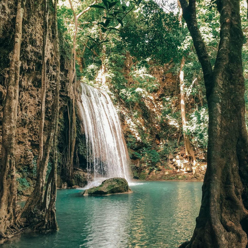 https://mdw-travel-data-us-east-1.s3.amazonaws.com/img/country/Thailand/Erawan-National-Park/img_02.jpg