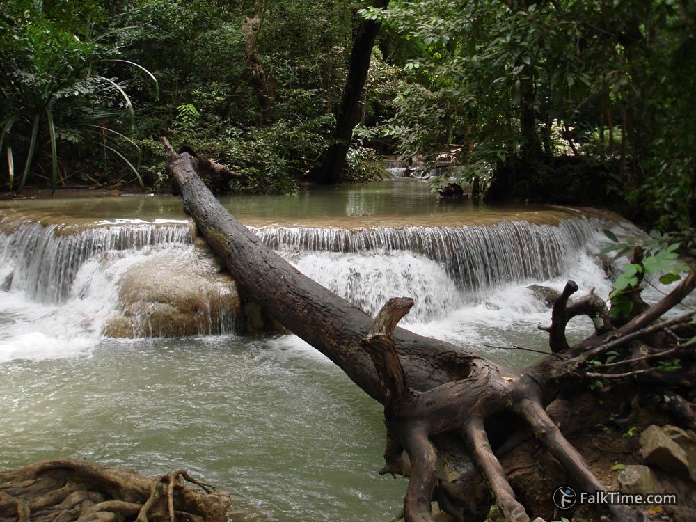 https://mdw-travel-data-us-east-1.s3.amazonaws.com/img/country/Thailand/Erawan-Waterfalls/img_03.jpg