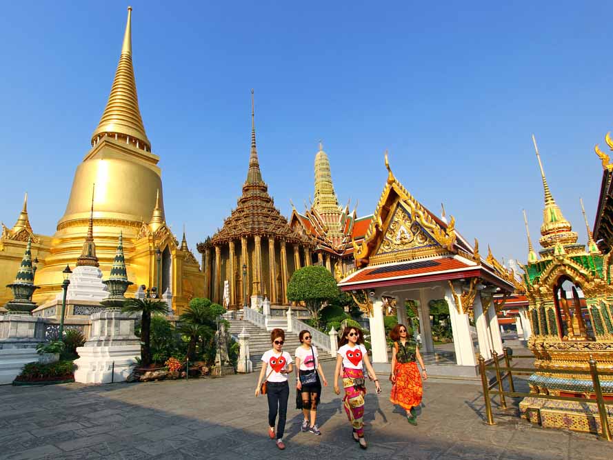 https://mdw-travel-data-us-east-1.s3.amazonaws.com/img/country/Thailand/Grand-Palace/img_02.jpg